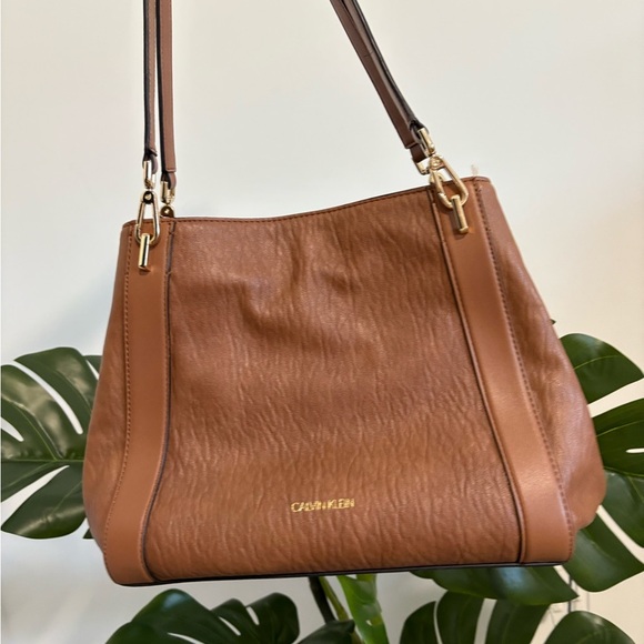 Calvin Klein Ellie Novelty Large Triple Compartment Brown Leather Shoulder Bag - Picture 10 of 16